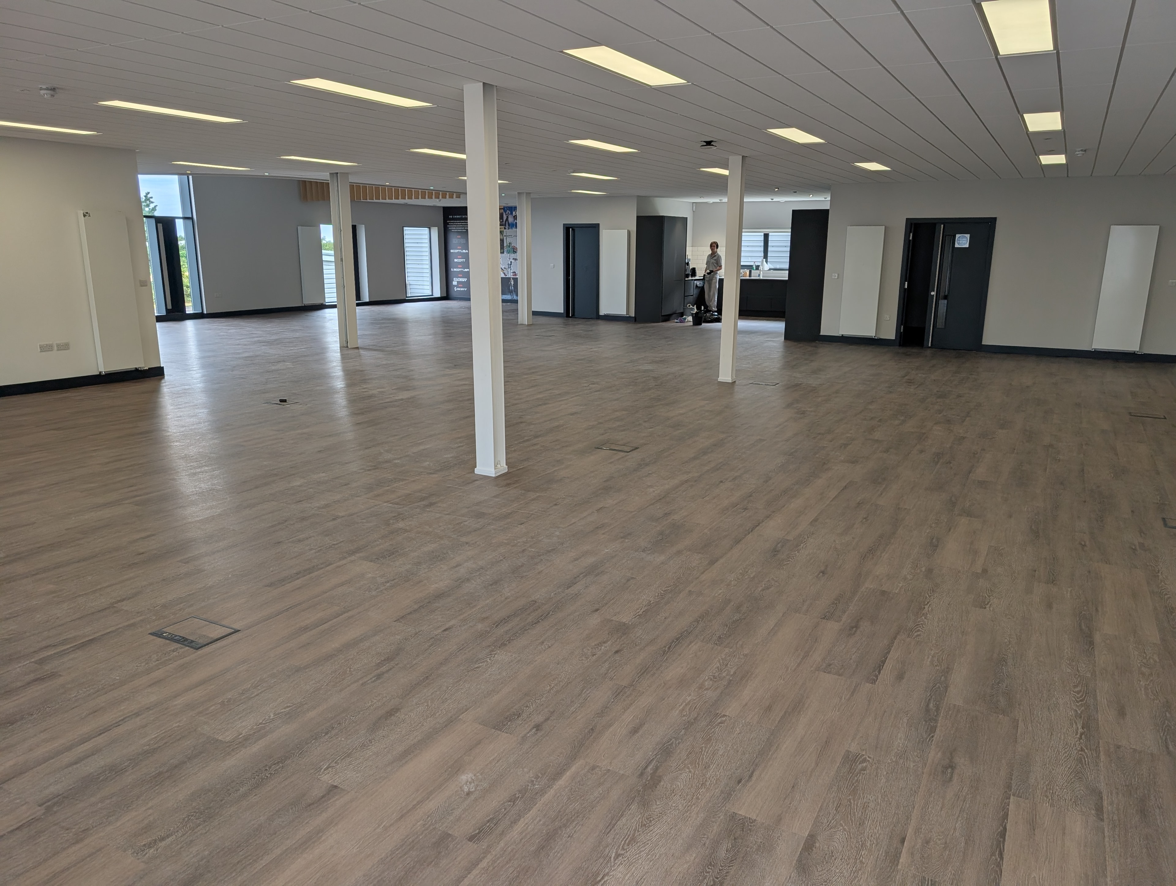 Post-construction commercial clean